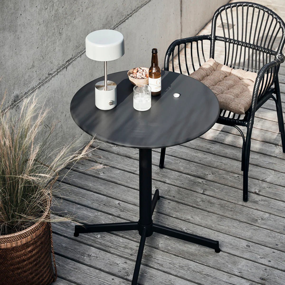 Helo Cafebord House Doctor Just Add People